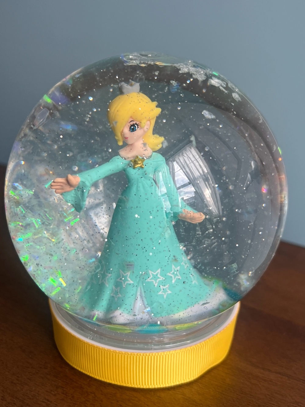 Princess Rosalina Snow Globe ( Nintendo )